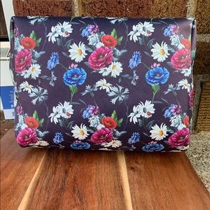 Danielle Creations Floral Make Up/ cosmetic Bag